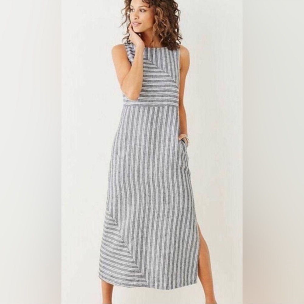 J. Jill - Beautiful Summer Dress in Size Medium with grey and White stripes